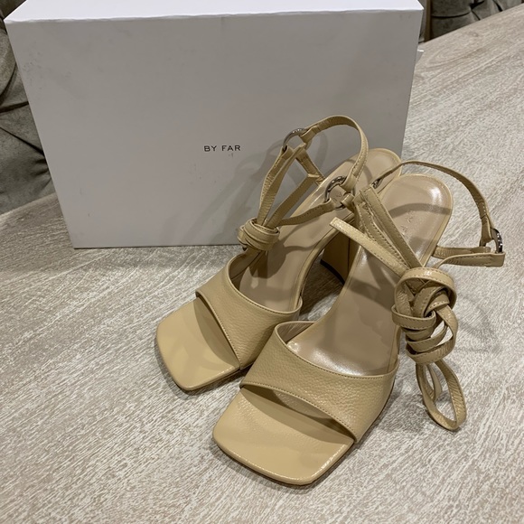 BY FAR Wrapped around Sandals - Picture 4 of 12